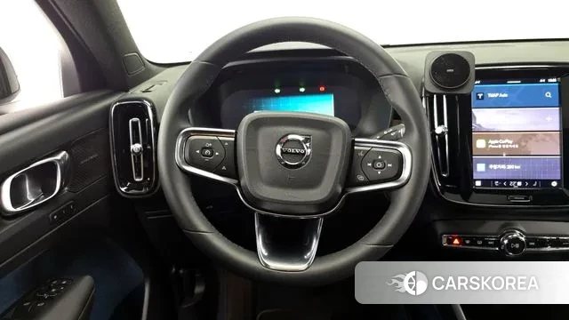 Volvo C40 Richards 2023 Белый из Кореи, фото 4