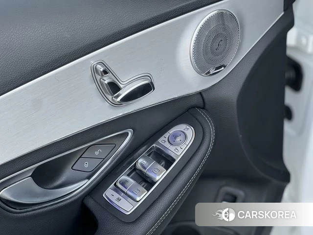 Mercedes-Benz Class C 2021 Белый из Китая, фото 4
