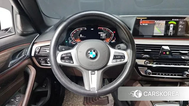 BMW 5 Series (G30) 2020 Белый из Кореи, фото 4