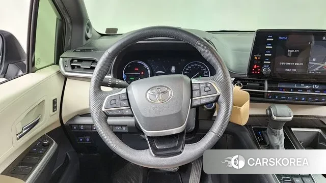 Toyota Sienna 4th Generation 2022 Белый из Кореи, фото 4