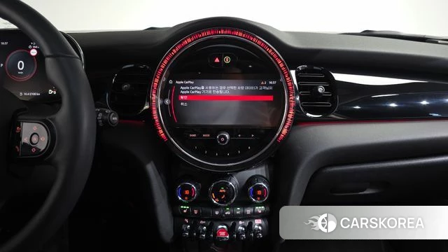 Mini Cooper 2024 Белый из Кореи, фото 4