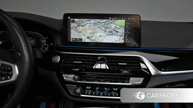 BMW 5 Series (G30) 2022 Черный из Кореи, фото 4