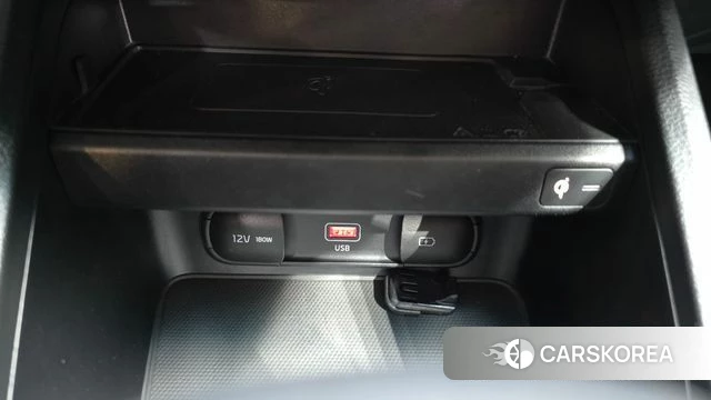 Kia The New K3 2nd generation 2022 Белый из Кореи, фото 4
