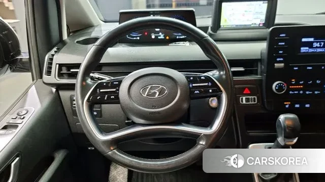 Hyundai Staria 2021 Серебряный из Кореи, фото 4