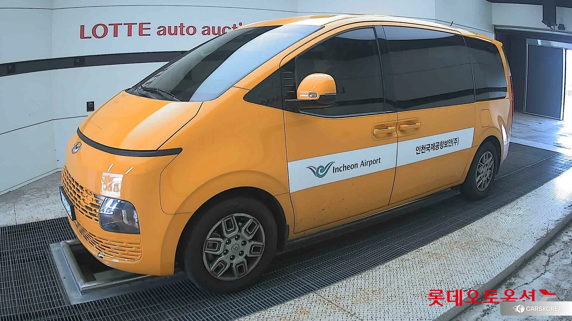 Hyundai Staria 2023 Creamy White из Кореи, фото 4