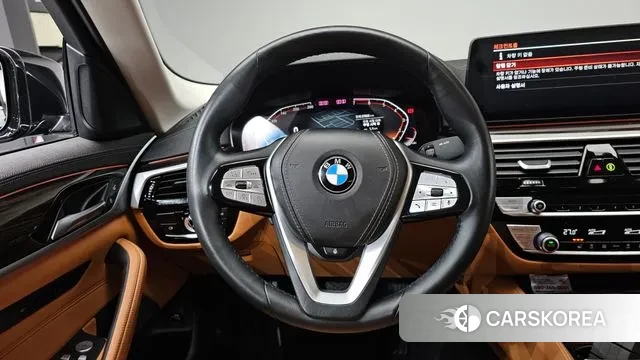 BMW 5 Series (G30) 2023 Черный из Кореи, фото 4