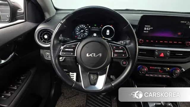 Kia The New K3 2nd generation 2023 Серый из Кореи, фото 4