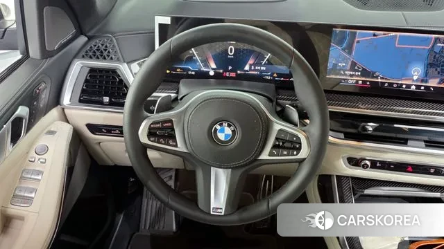 BMW X7 (G07) 2025 Черный из Кореи, фото 4