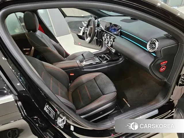 Mercedes-Benz A-Class W177 2024 Черный из Кореи, фото 4