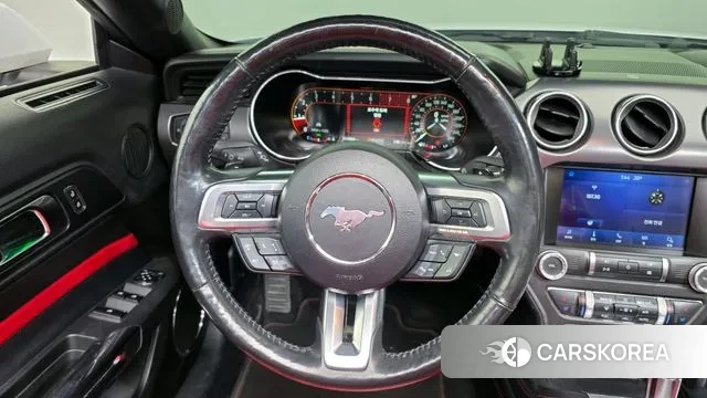 Ford Mustang 2021 Белый из Кореи, фото 4