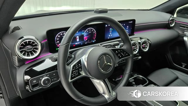 Mercedes-Benz A-Class W177 2024 Черный из Кореи, фото 4