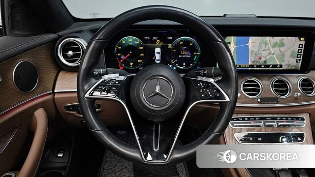 Mercedes-Benz E-Class W213 2021 Белый из Кореи, фото 4