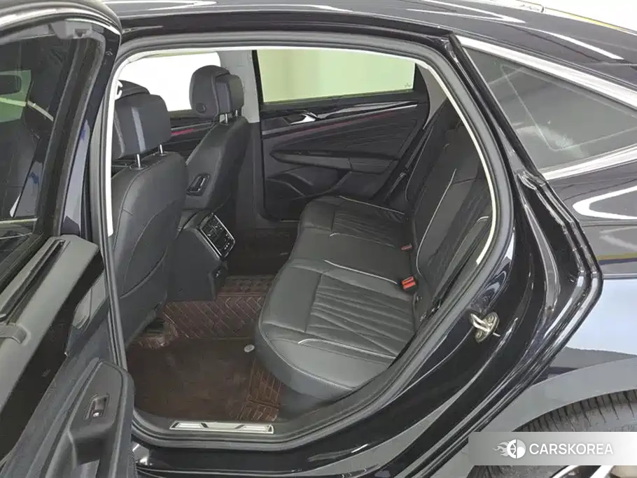 Volkswagen Passat 2023 Черный из Китая, фото 4