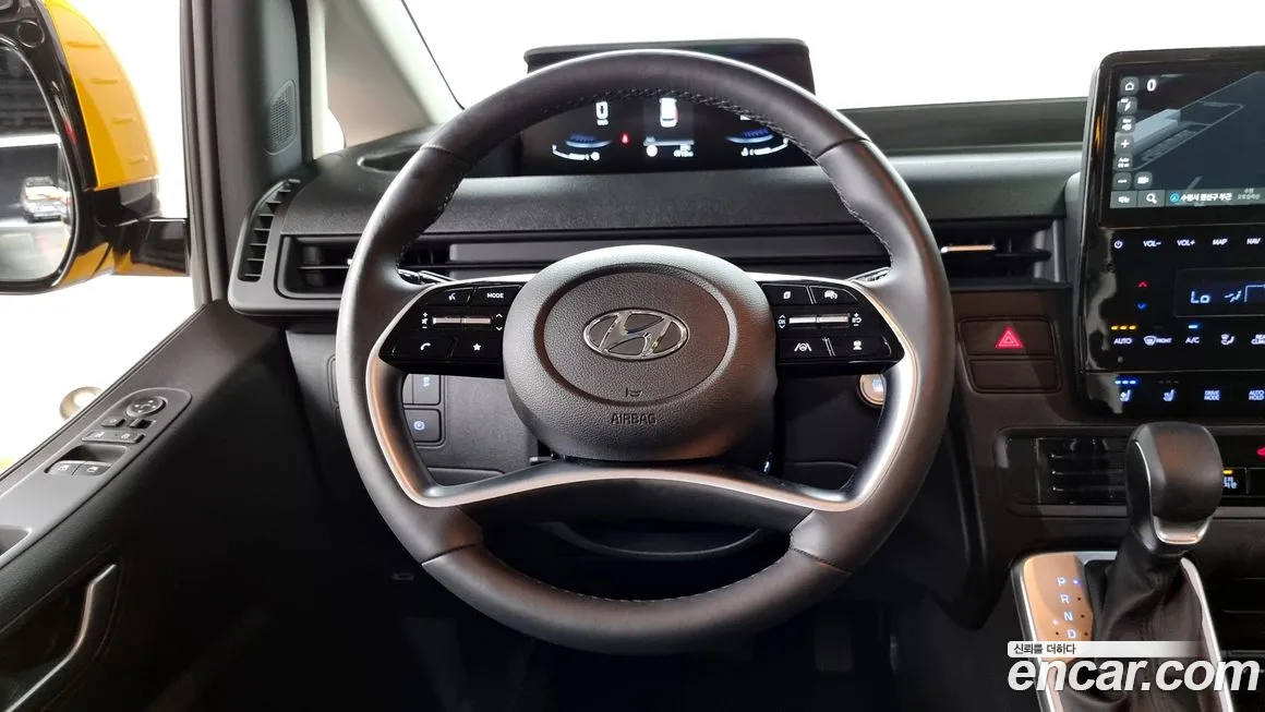 Hyundai Staria 2023 из Кореи, фото 4