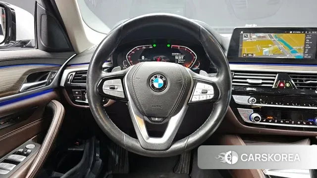 BMW 5 Series (G30) 2020 Серебристо-серый из Кореи, фото 4