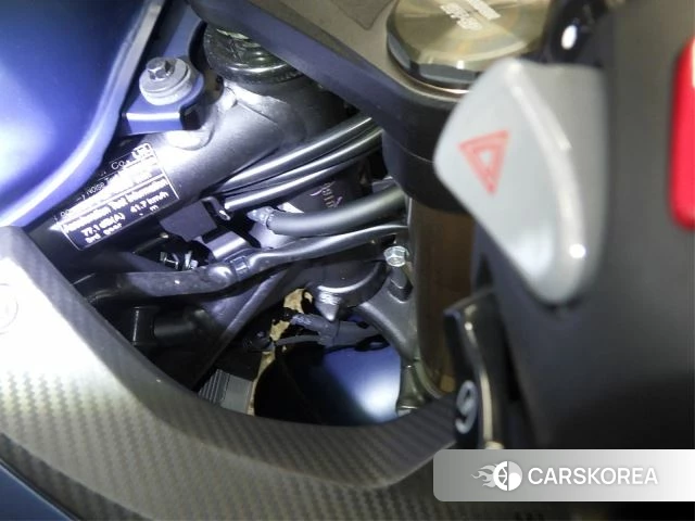 Проданный Honda CBR400R id 4184226 из Японии, фото 4