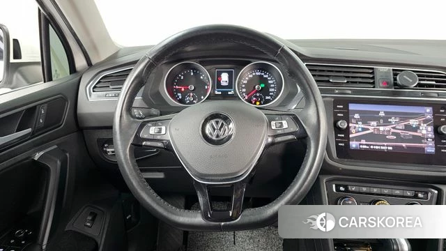 Volkswagen Tiguan second Generation 2020 Белый из Кореи, фото 4