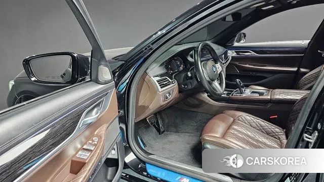 BMW 7 Series (G11) 2020 Черный из Кореи, фото 4