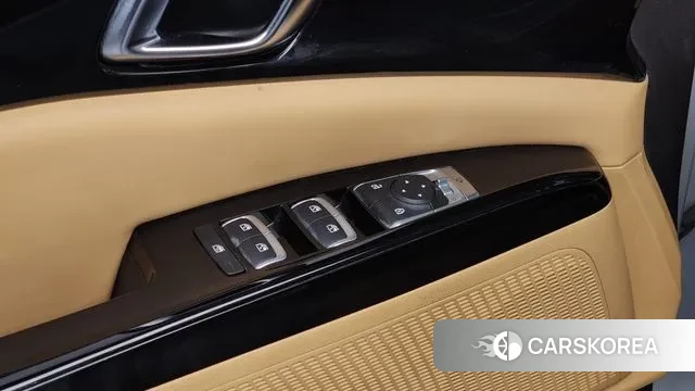 Kia Carnival 4th generation 2022 Серебряный из Кореи, фото 4