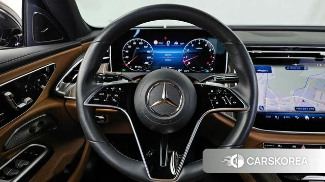Mercedes-Benz E-Class W214 2024 Черный из Кореи, фото 4