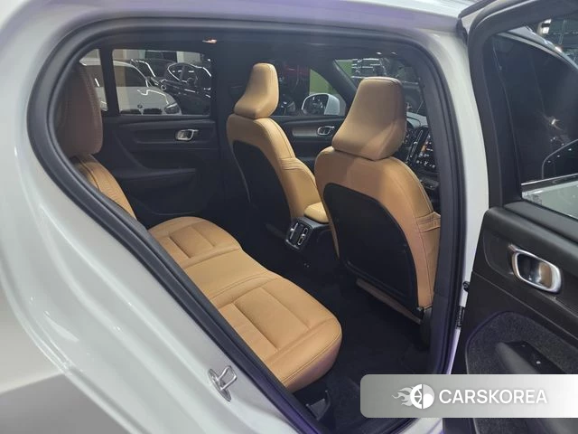 Volvo XC40 2022 Белый из Кореи, фото 4