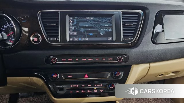 Kia The New Carnival 2018 Белый из Кореи, фото 4