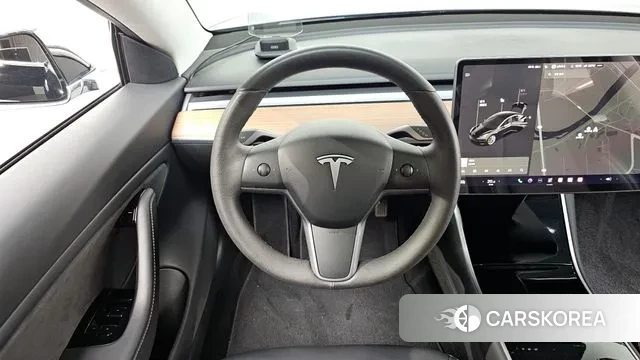Tesla Model 3 2020 Черный из Кореи, фото 4