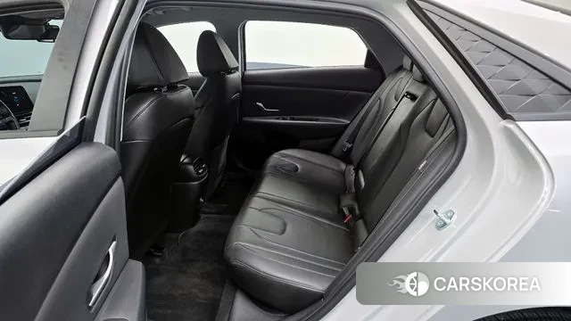 Hyundai The New Avante (CN7) 2025 Серебристо-серый из Кореи, фото 4