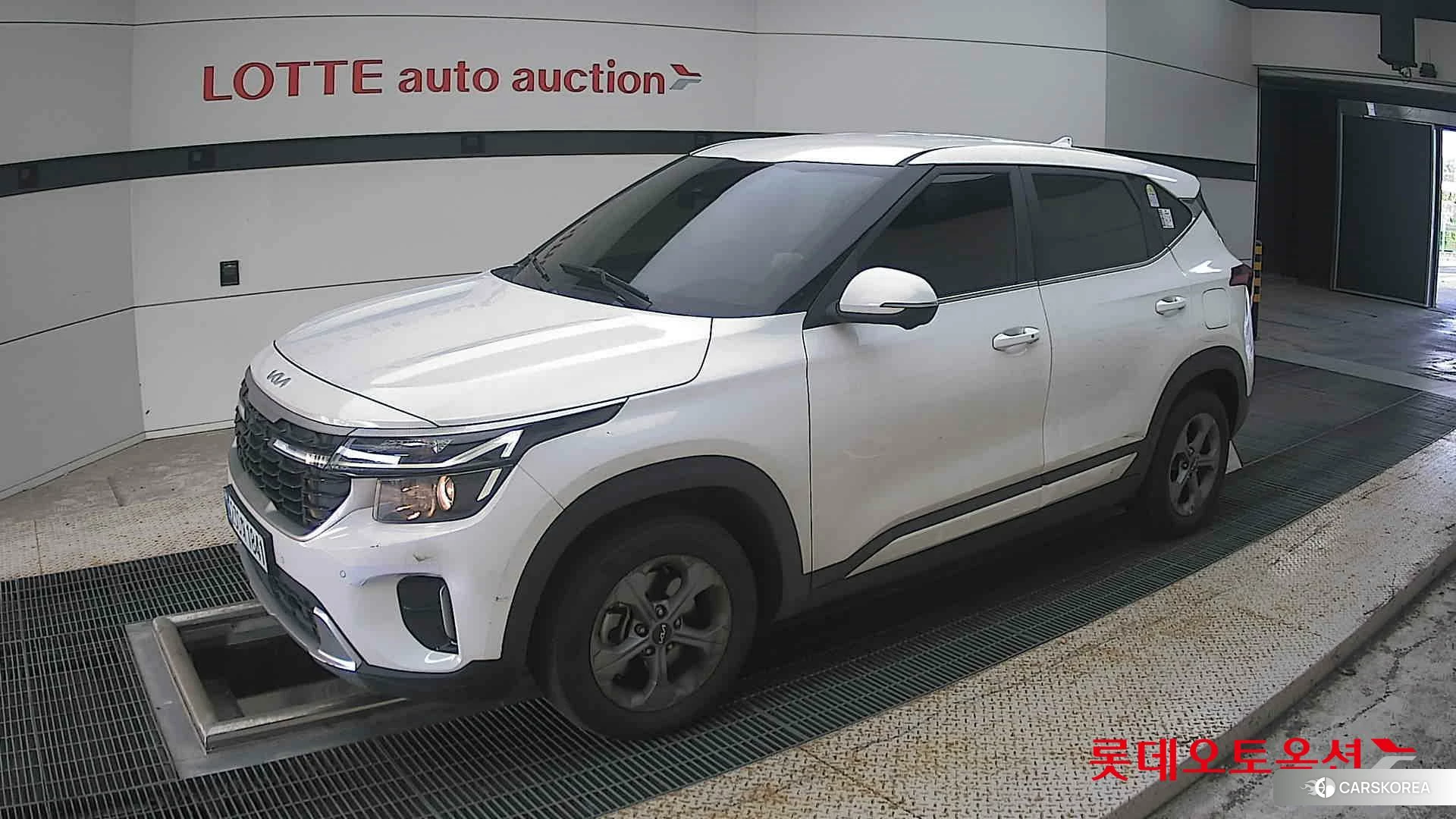 Kia Seltos 2025 Snow White Pearl из Кореи, фото 4