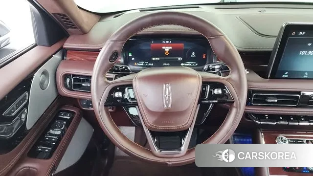 Lincoln Aviator 2nd generation 2021 Серый из Кореи, фото 4