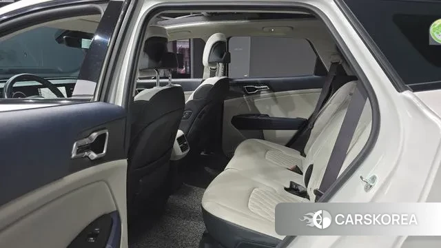 Kia Sportage 5th Generation 2021 Белый из Кореи, фото 4