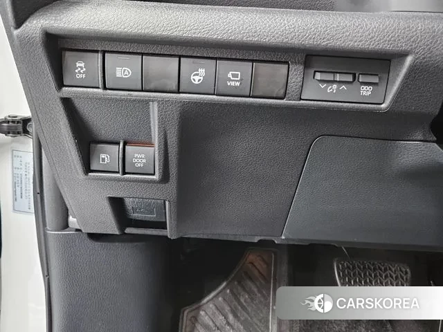 Toyota Sienna 4th Generation 2025 Белый из Кореи, фото 4