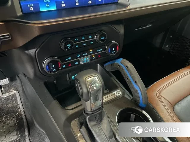 Ford Bronco 6th Generation 2022 Оранжевый из Кореи, фото 4