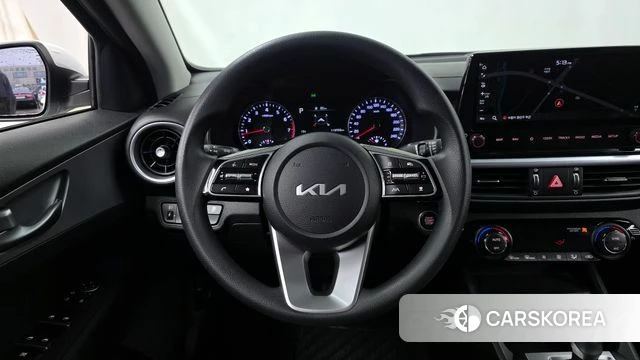 Kia The New K3 2nd generation 2021 Белый из Кореи, фото 4