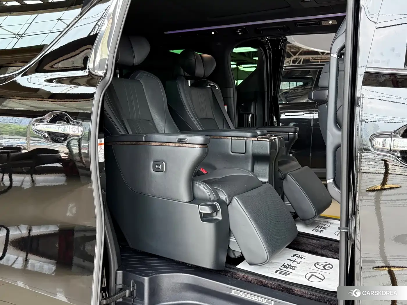 Toyota Elfa 2022 Черный из Китая, фото 4