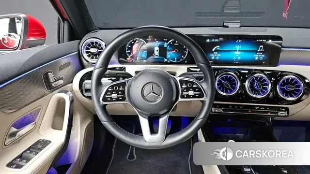 Mercedes-Benz A-Class W177 2022 Красный из Кореи, фото 4
