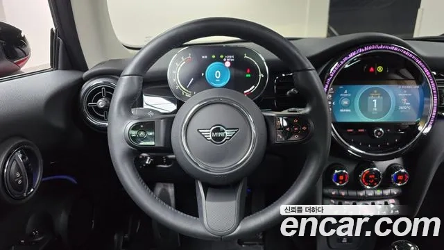 Mini Cooper 2023 Красный из Кореи, фото 4