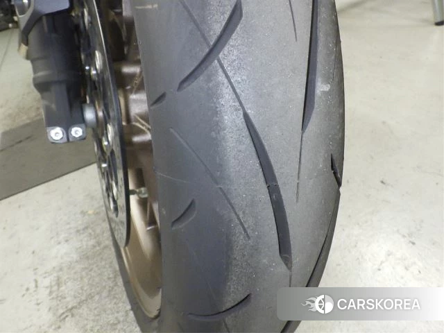 Проданный Honda CB650R E-CLUTCH id 3995178 из Японии, фото 5