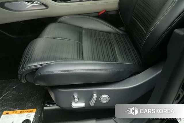 Lincoln Navigator 2023 Черный из Китая, фото 4