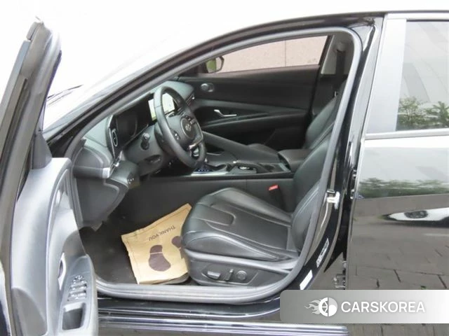 Hyundai The New Avante (CN7) 2023 Черный из Кореи, фото 4