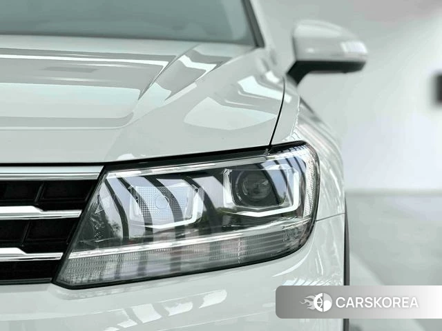 Volkswagen Tiguan L 2021 Белый из Китая, фото 4