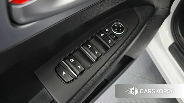 Kia The New K3 2nd generation 2022 Белый из Кореи, фото 4
