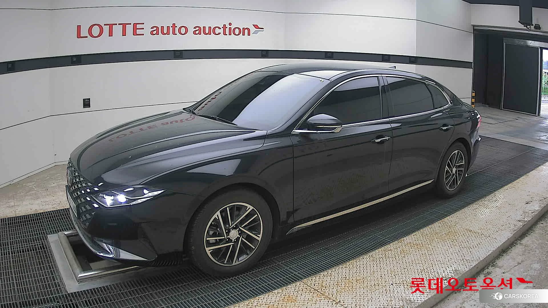 Hyundai Grandeur 2023 Abyss Black Pearl из Кореи, фото 4