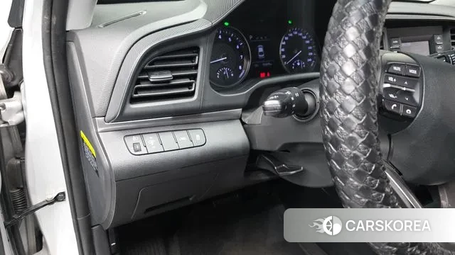 Hyundai The New Avante AD 2019 Серебристо-серый из Кореи, фото 4