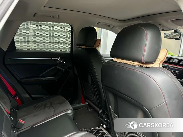 Audi Q3 2021 Темно-серый из Китая, фото 4
