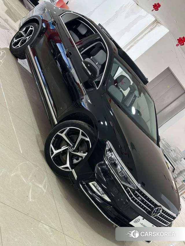 Volkswagen Magotan 2025 Черный из Китая, фото 4