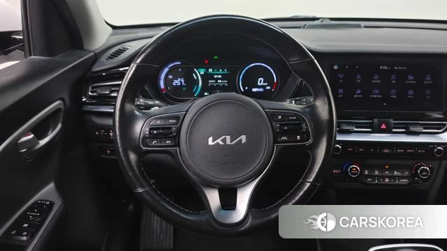 Kia Niro Plus 2022 Белый из Кореи, фото 4