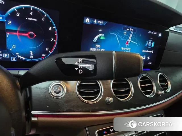 Mercedes-Benz E-Class W213 2022 Белый из Кореи, фото 4