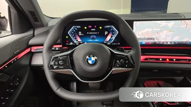 BMW 5 Series (G60) 2023 Черный из Кореи, фото 4