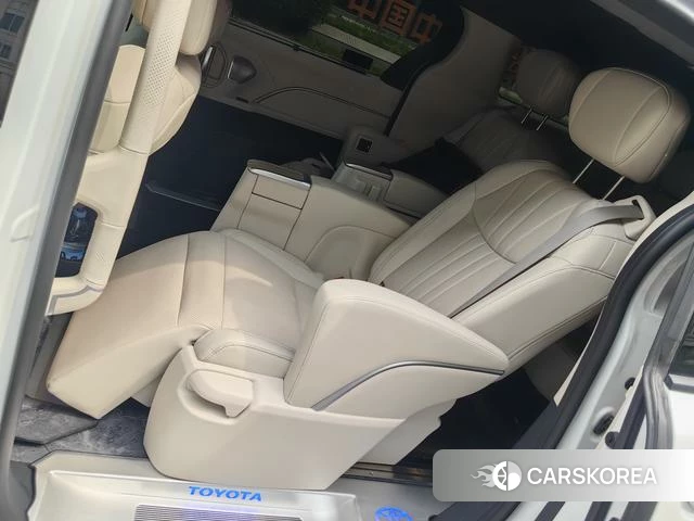 Toyota Saina 2026 Белый из Китая, фото 4